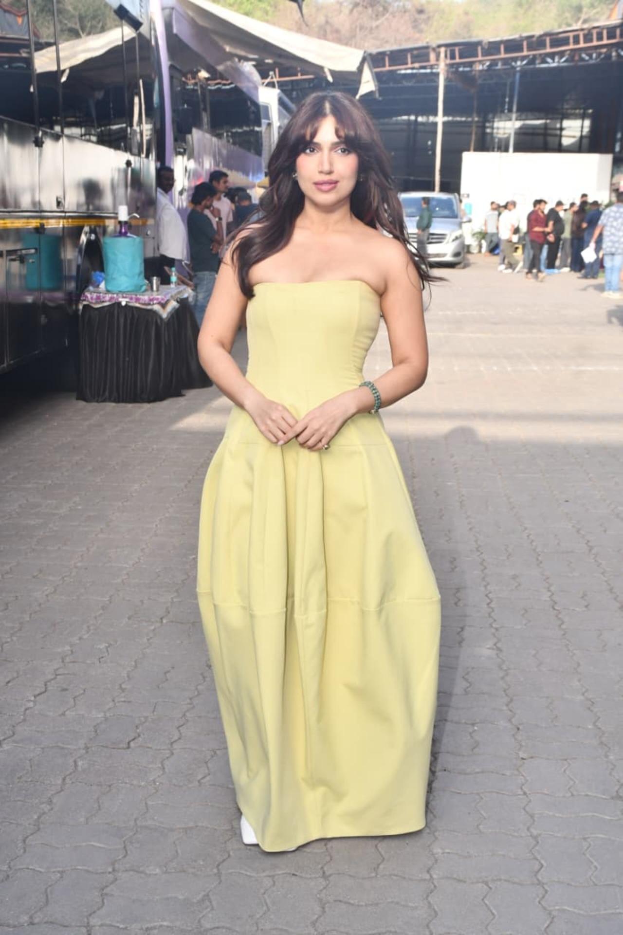 <p>Bhumi Pednekkar was seen wearing a lemon yellow gown on the sets of Wheel of Fortune.</p>
